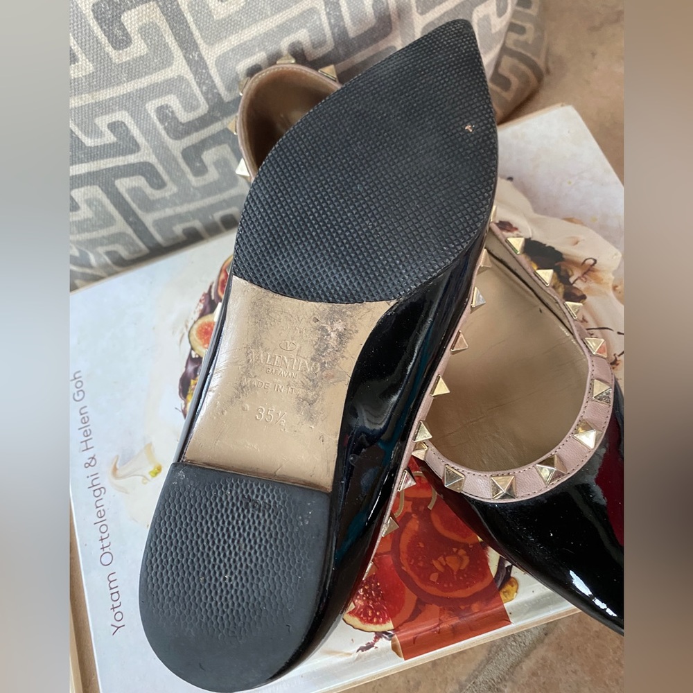 AUTHENTIC VALENTINO ROCKSTUD FLATS. - Picture 5 of 5